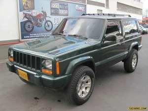 Jeep Cherokee LAREDO MT 4000CC