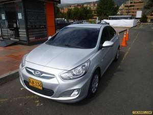 Hyundai Accent I25 MT 1400CC 5P